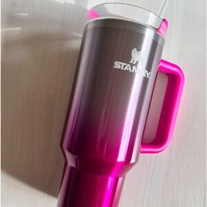 40oz Stanley tumbler Pink with a nice fade